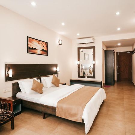 Asokam Beach Resort Kannur Buitenkant foto