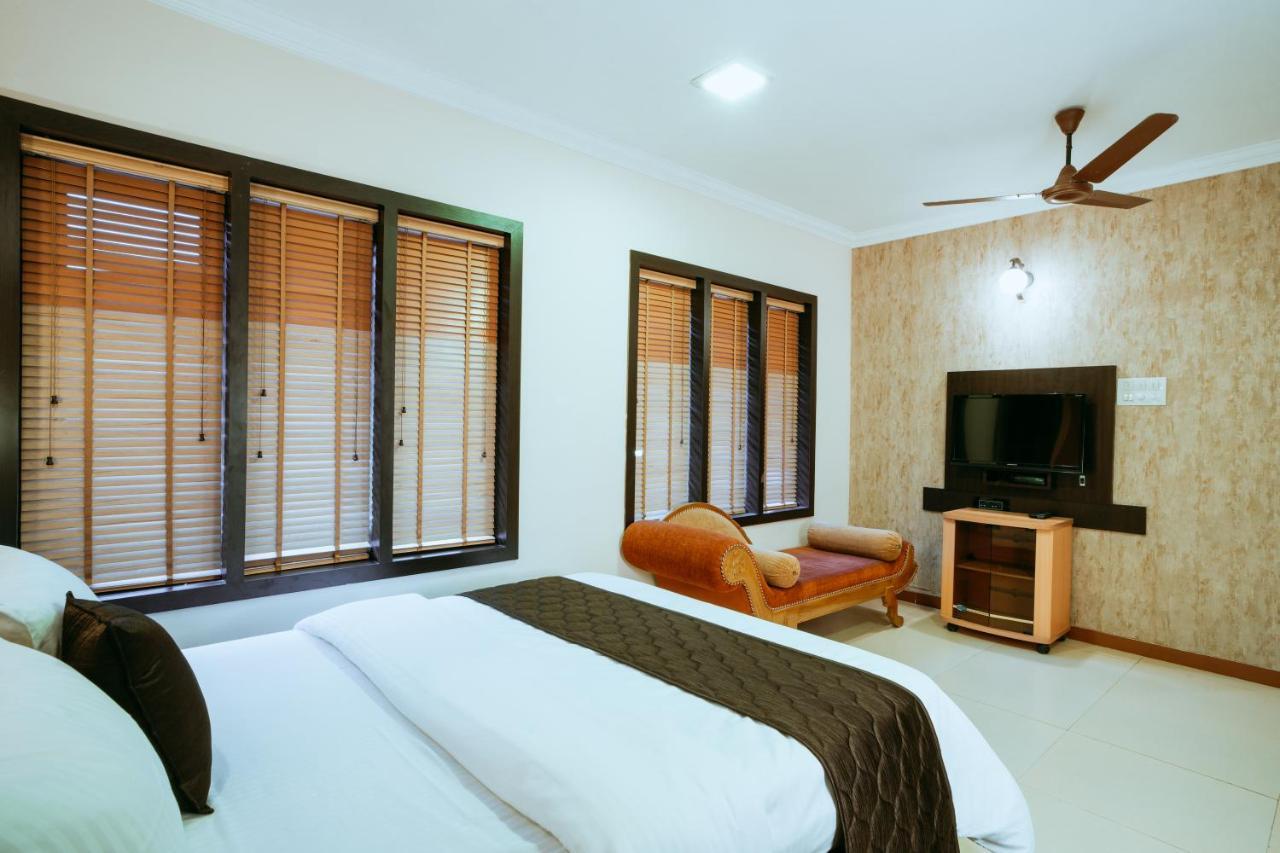 Asokam Beach Resort Kannur Buitenkant foto