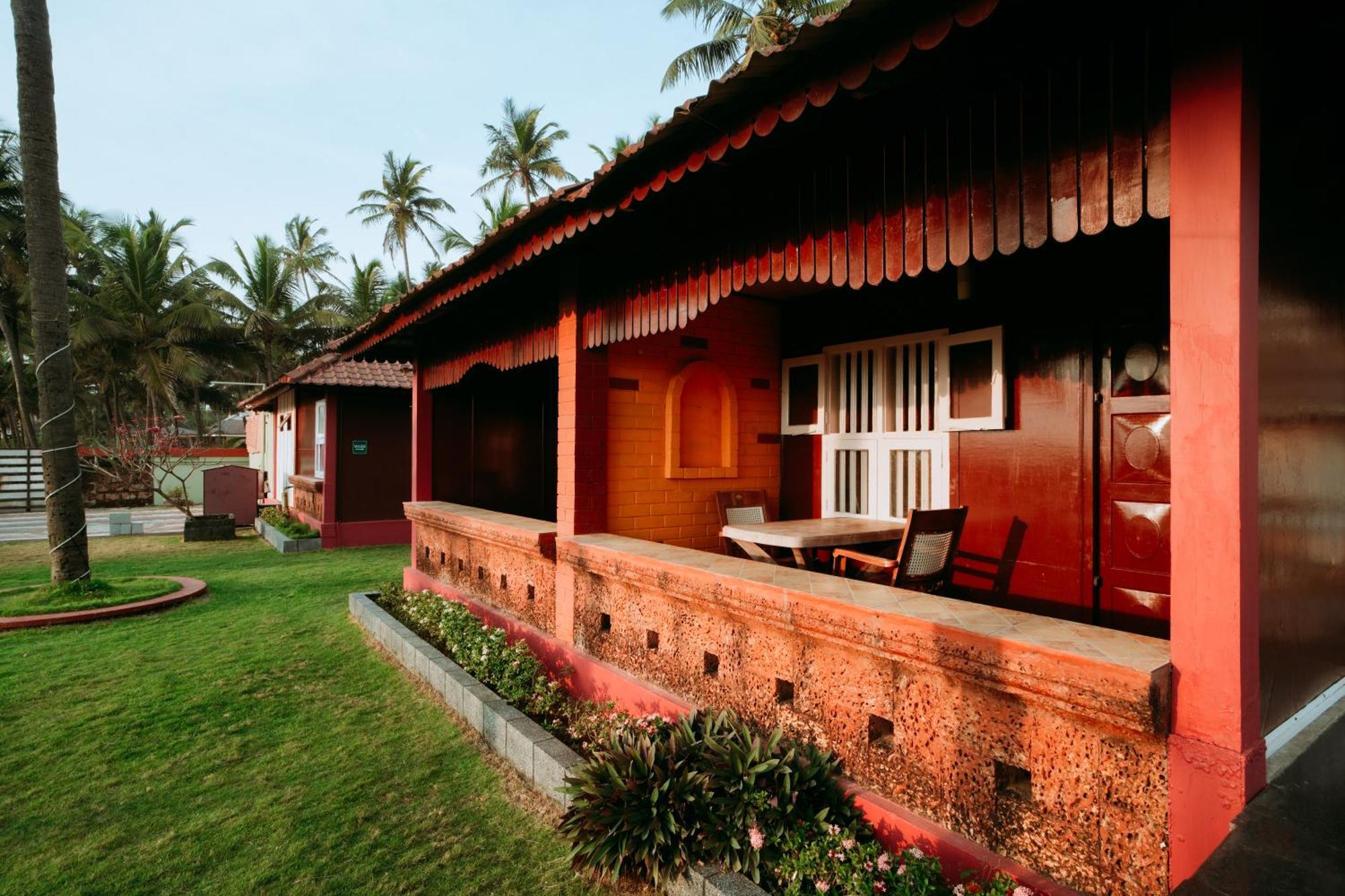 Asokam Beach Resort Kannur Buitenkant foto