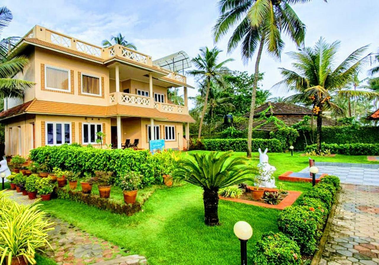Asokam Beach Resort Kannur Buitenkant foto